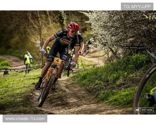 山地自行车世界杯瑞士站，法国选手夺男子组冠军